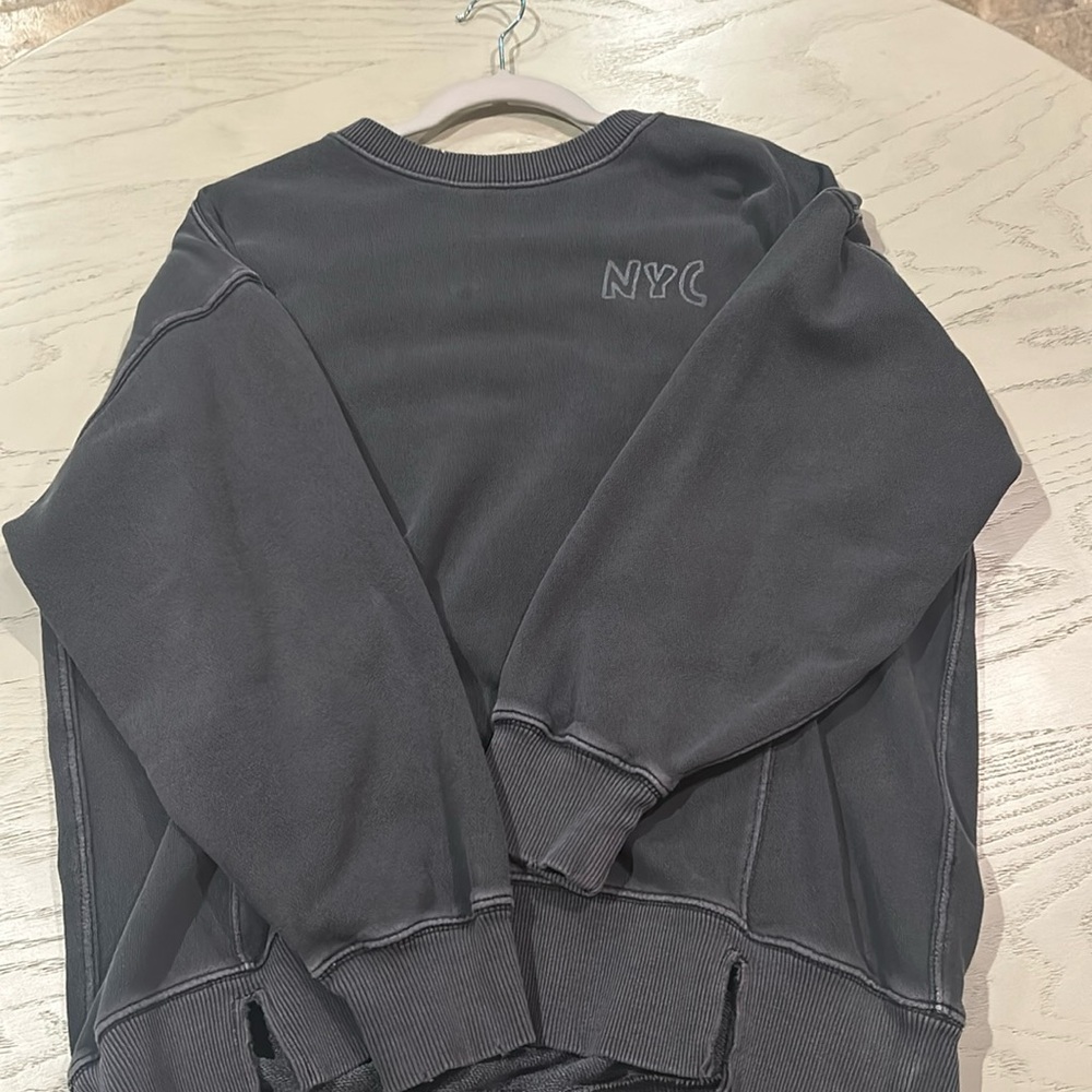 NYC aerie sweatshirt